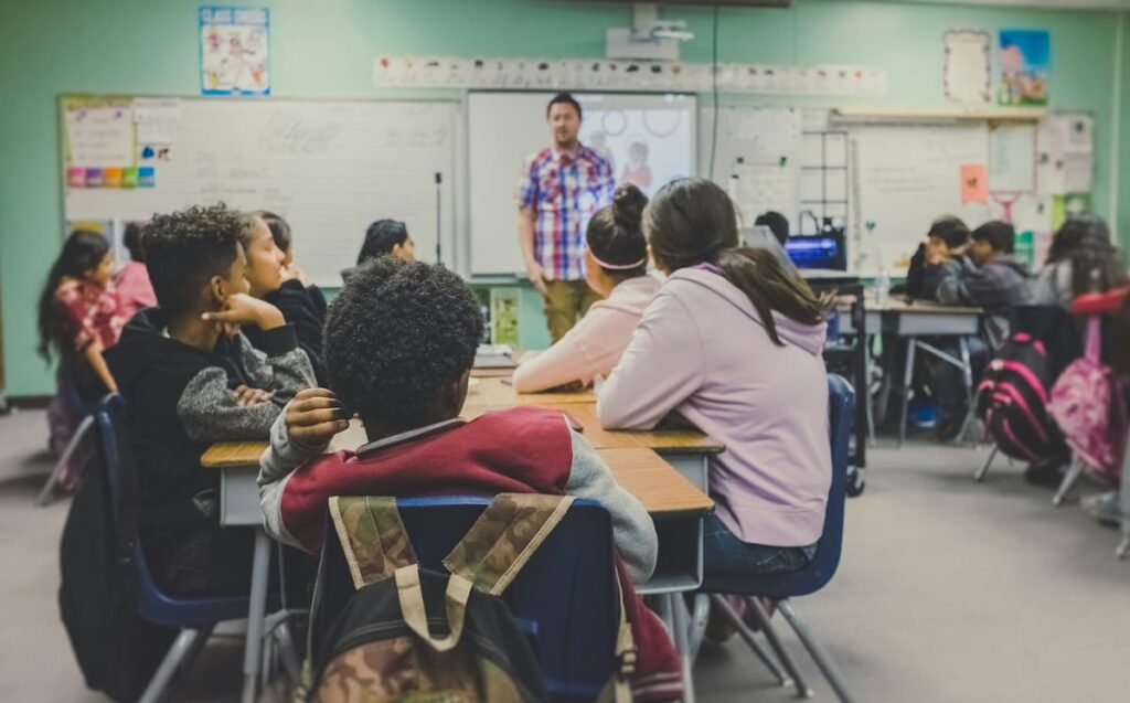 The Role of Educators in Promoting Student Engagement